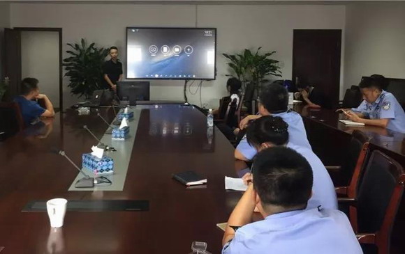 飛利浦會(huì)議平板成功為公安打造會(huì)議數(shù)字系統(tǒng)